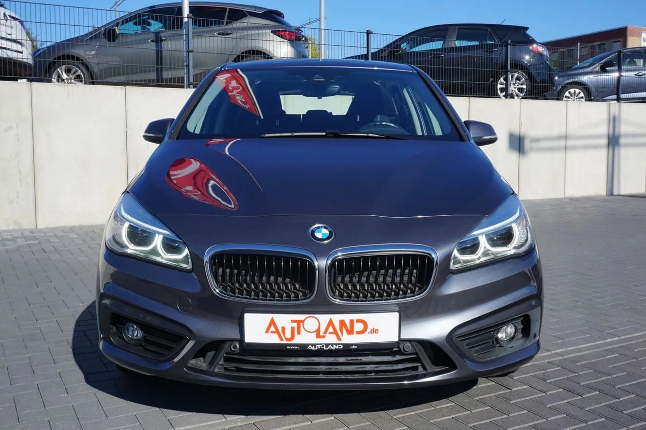 BMW 2er Reihe 220i 2-Zonen-Klima Navi...  Image 6