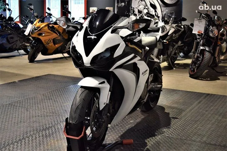 Honda CBR Image 3